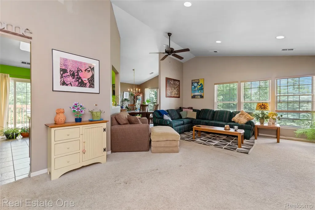 26738 Kirkway Circle Woodhaven City MI 48183