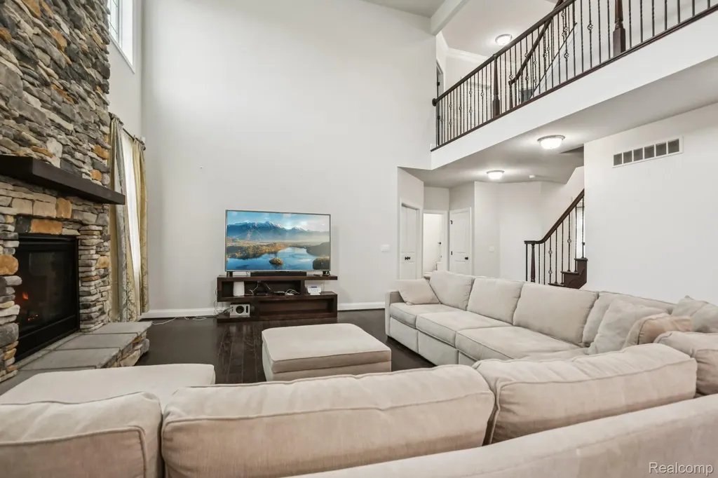 51110 Gulfstream Park Drive Canton Charter Township MI 48188