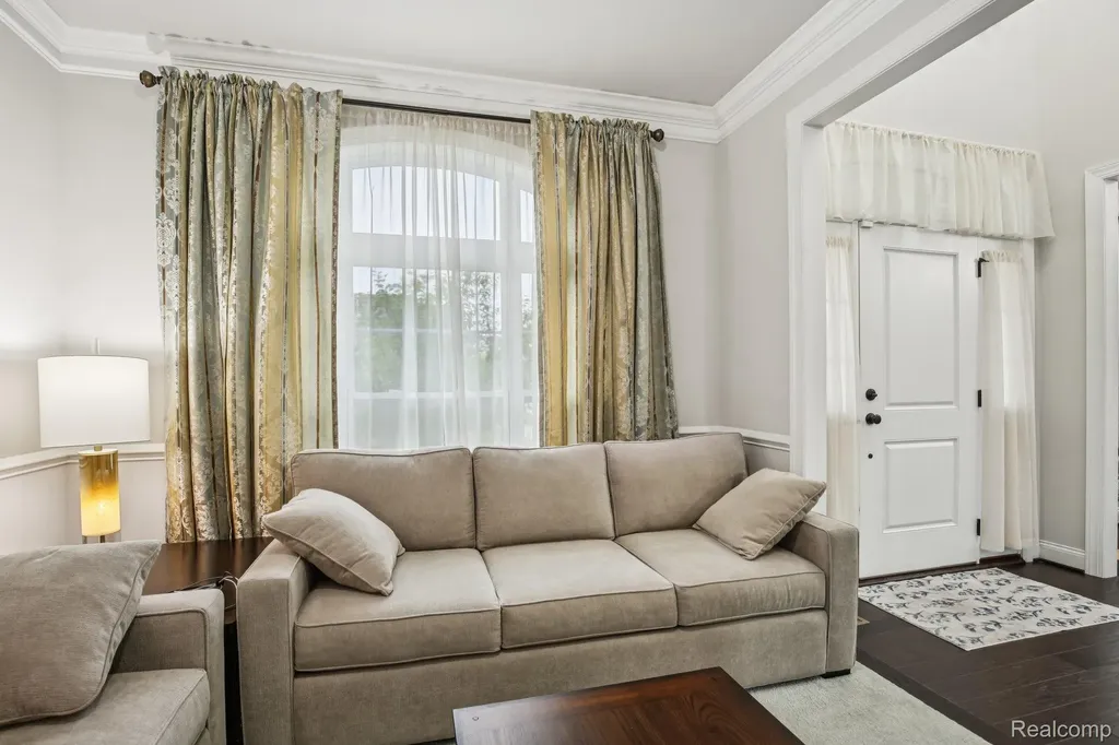 51110 Gulfstream Park Drive Canton Charter Township MI 48188