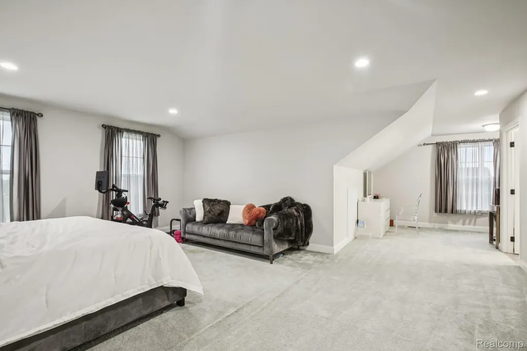 51110 Gulfstream Park Drive Canton Charter Township MI 48188
