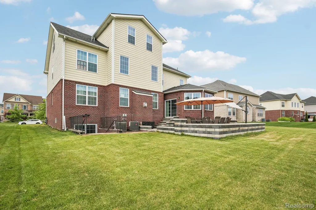 51110 Gulfstream Park Drive Canton Charter Township MI 48188