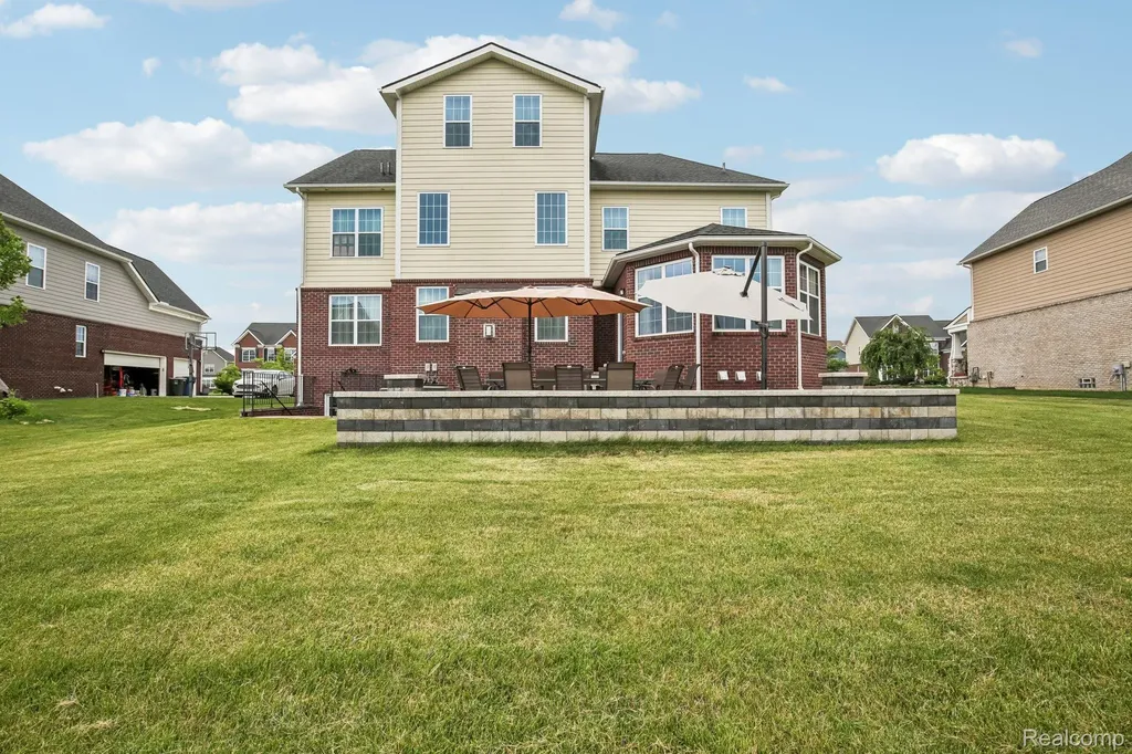 51110 Gulfstream Park Drive Canton Charter Township MI 48188