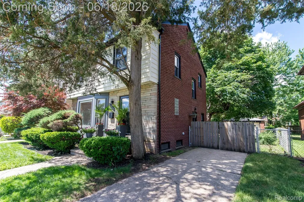 17145 Fairfield Street Detroit City MI 48221