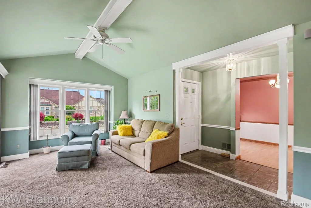 15640 Orchard Ridge Drive Clinton Charter Township MI 48038