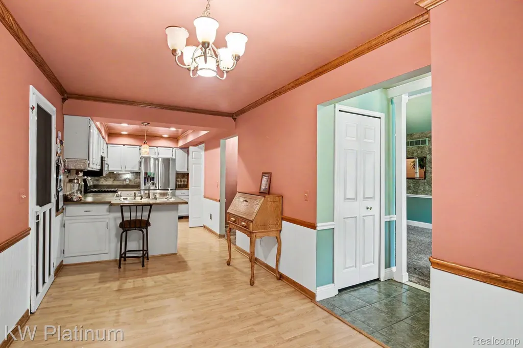 15640 Orchard Ridge Drive Clinton Charter Township MI 48038