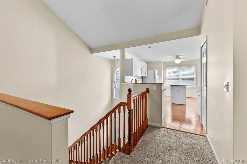 5237 Royal Vale Lane Dearborn City MI 48126