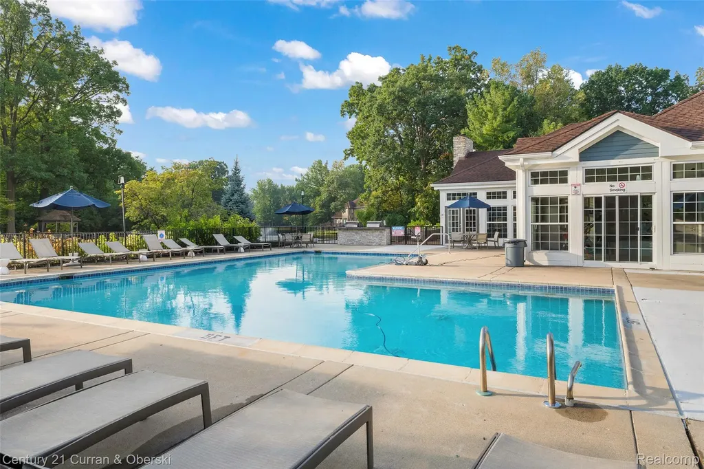 5237 Royal Vale Lane Dearborn City MI 48126