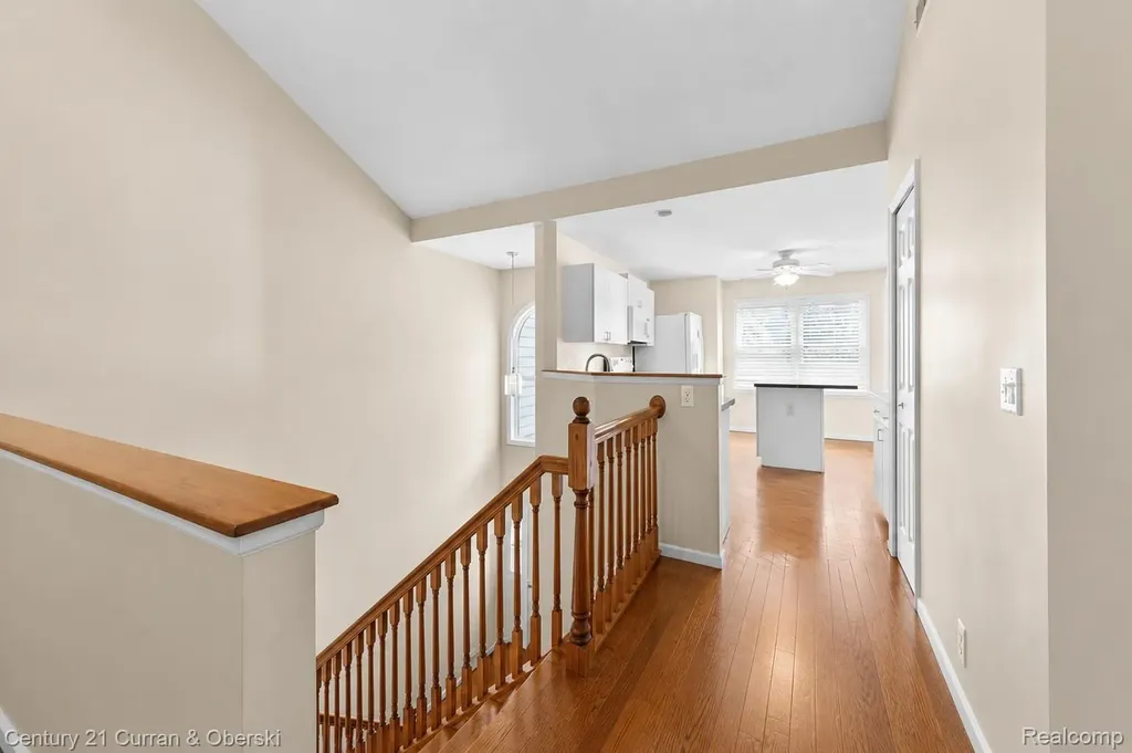 5237 Royal Vale Lane Dearborn City MI 48126
