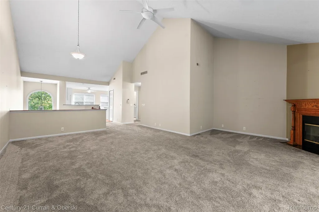 5237 Royal Vale Lane Dearborn City MI 48126