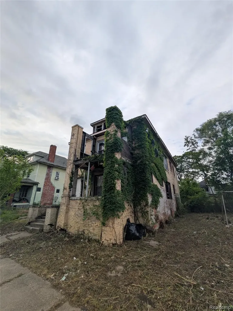 1421 Blaine Street Detroit City MI 48206