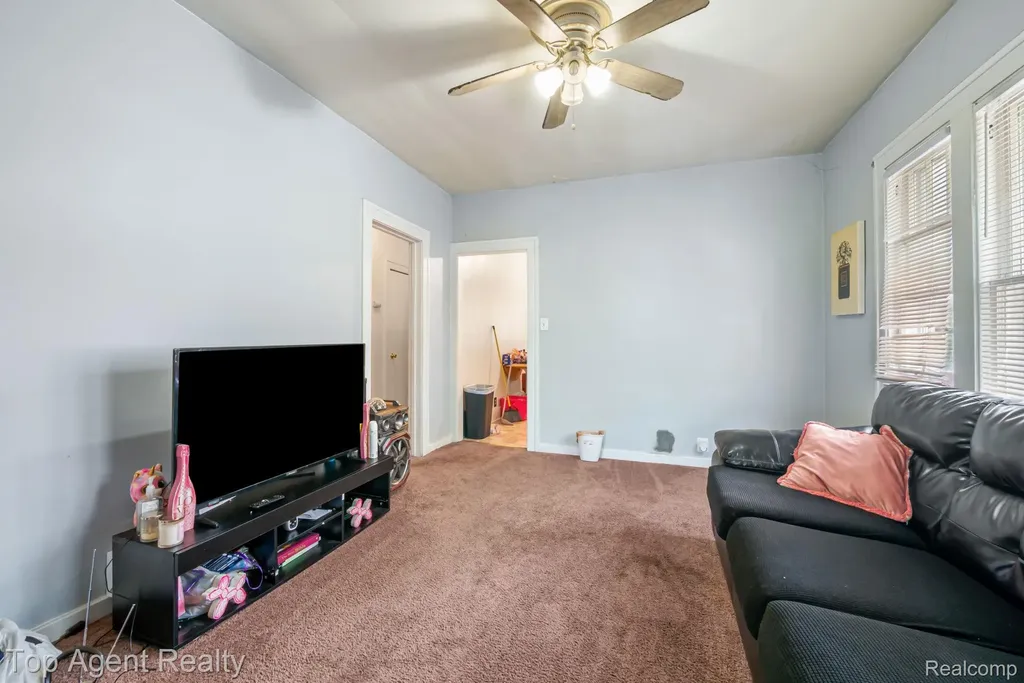 3958 Buckingham Avenue Detroit City MI 48224