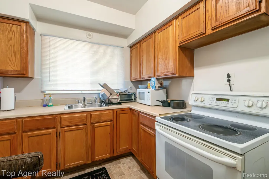 3958 Buckingham Avenue Detroit City MI 48224