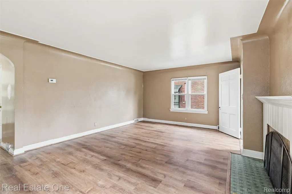 15464 Lindsay Street Detroit City MI 48227