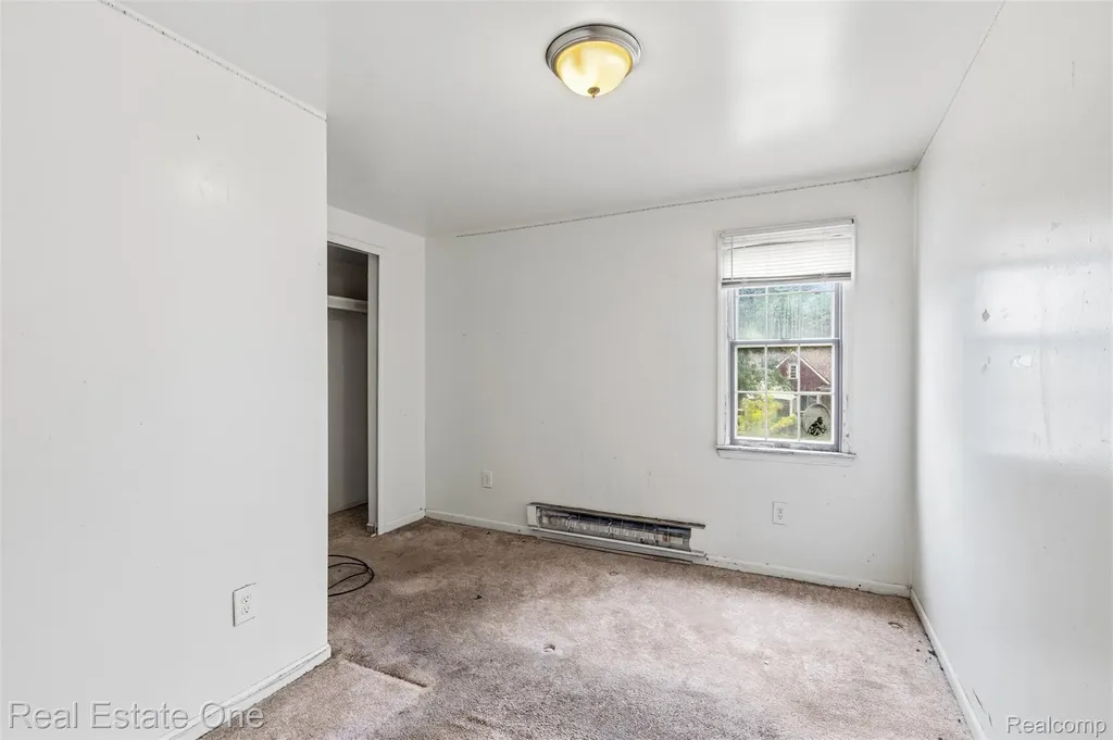 15464 Lindsay Street Detroit City MI 48227