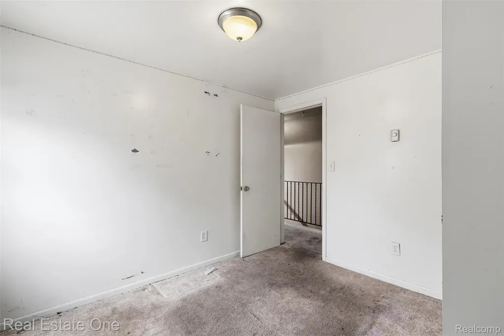 15464 Lindsay Street Detroit City MI 48227
