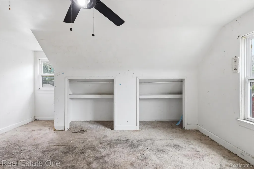15464 Lindsay Street Detroit City MI 48227