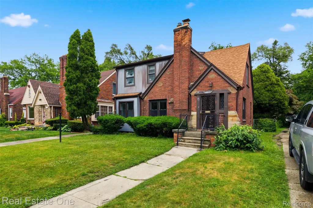 15464 Lindsay Street Detroit City MI 48227