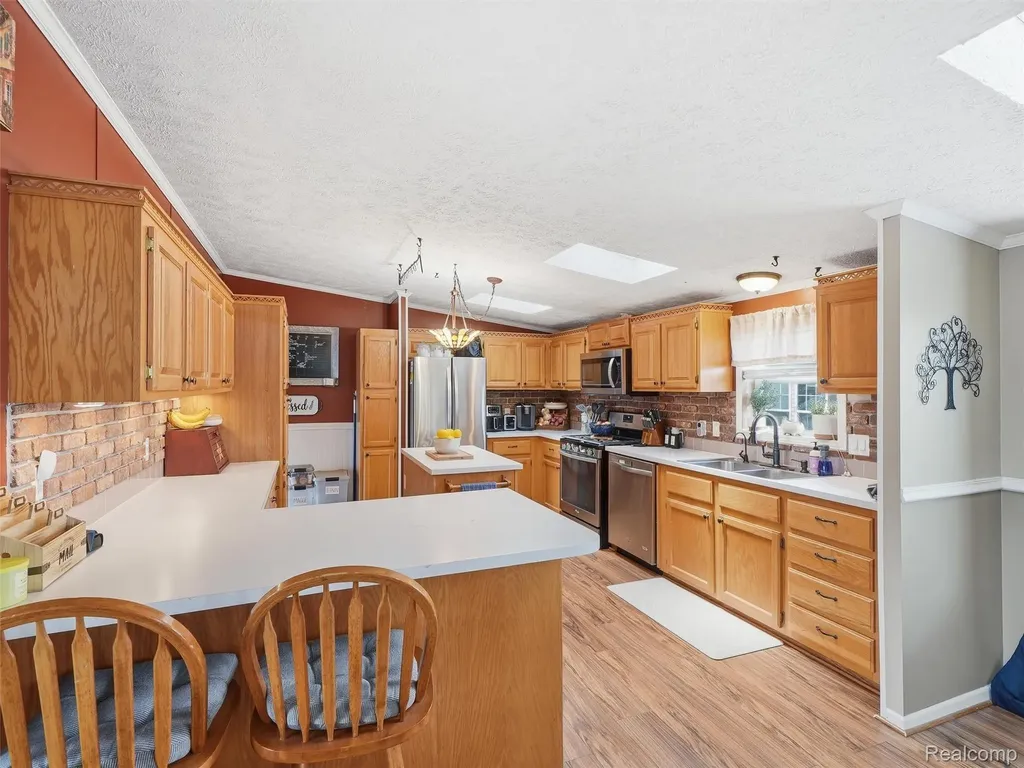9695 Bloomsbury Circle Salem Township MI 48167