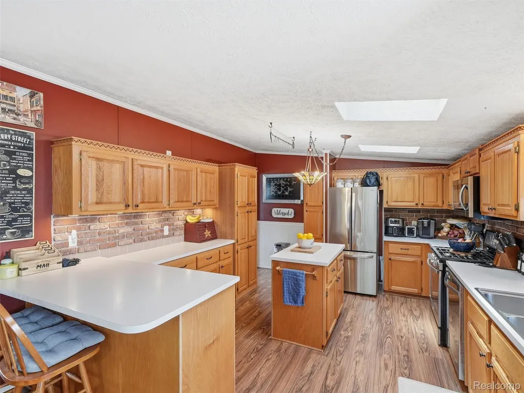 9695 Bloomsbury Circle Salem Township MI 48167