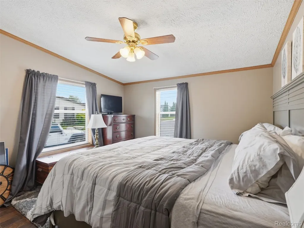 9695 Bloomsbury Circle Salem Township MI 48167