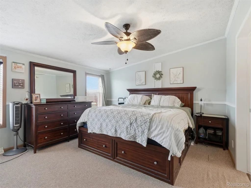 9695 Bloomsbury Circle Salem Township MI 48167