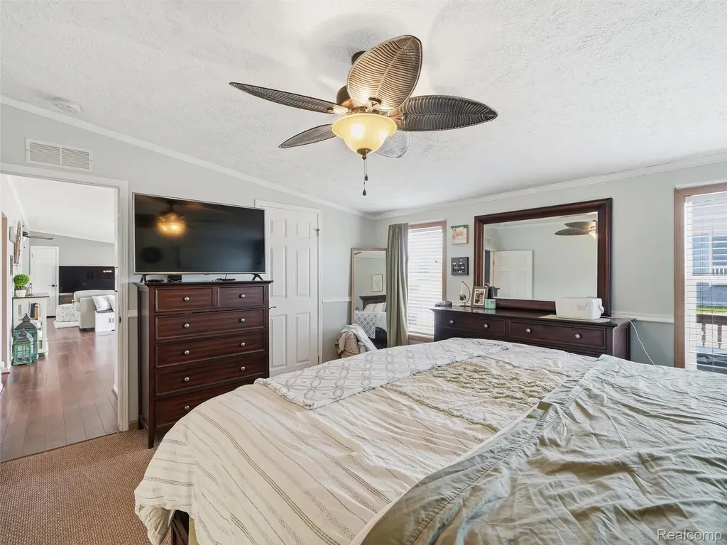 9695 Bloomsbury Circle Salem Township MI 48167