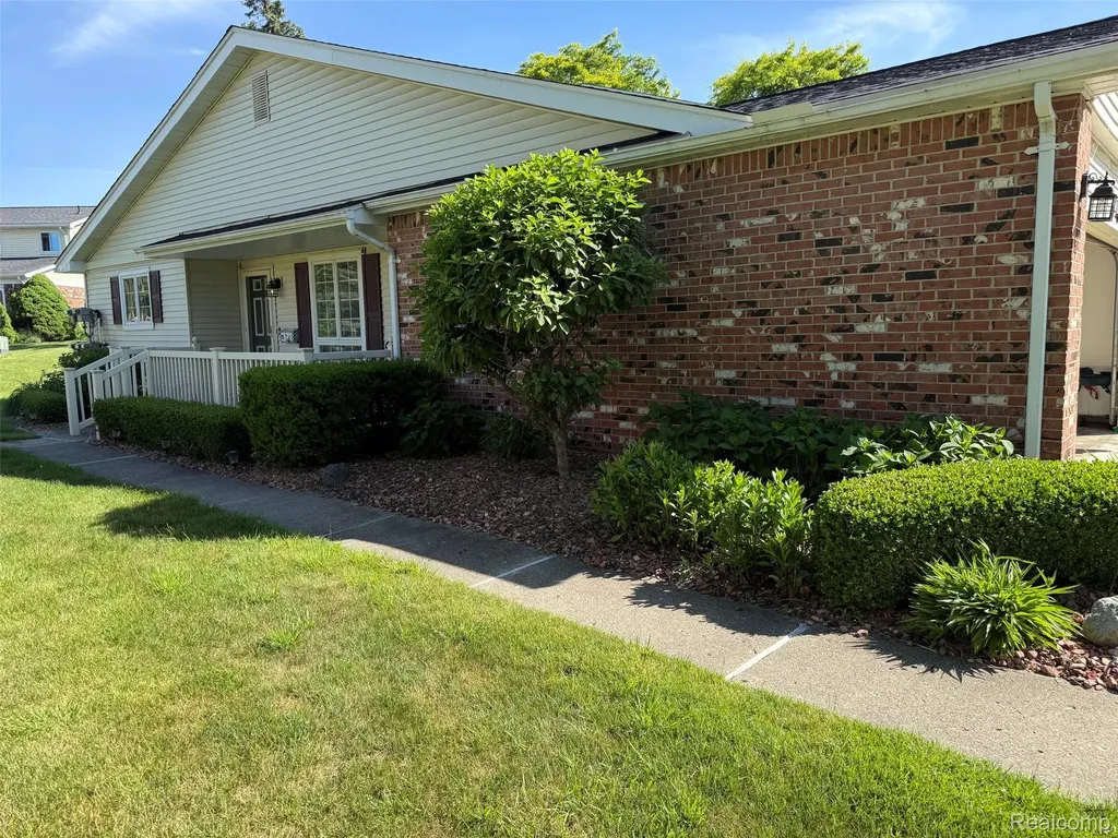 448 Ashley Drive Grand Blanc City MI 48439