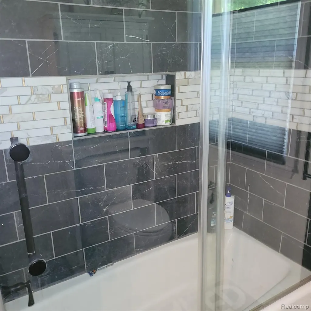24640 Huron River Drive Flat Rock City MI 48173