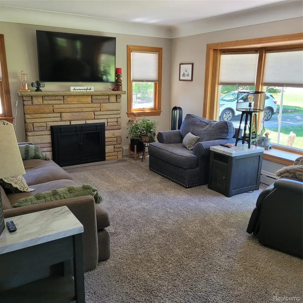 24640 Huron River Drive Flat Rock City MI 48173