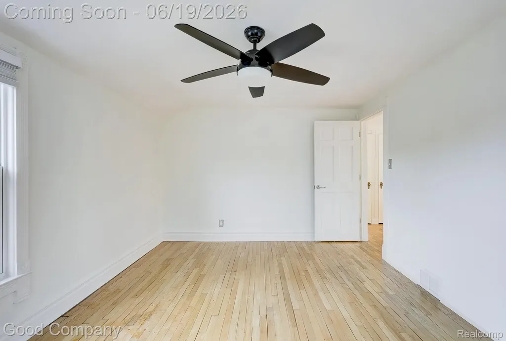 831 W Breckenridge Street Ferndale City MI 48220