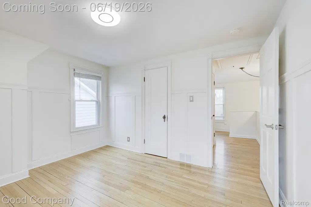 831 W Breckenridge Street Ferndale City MI 48220