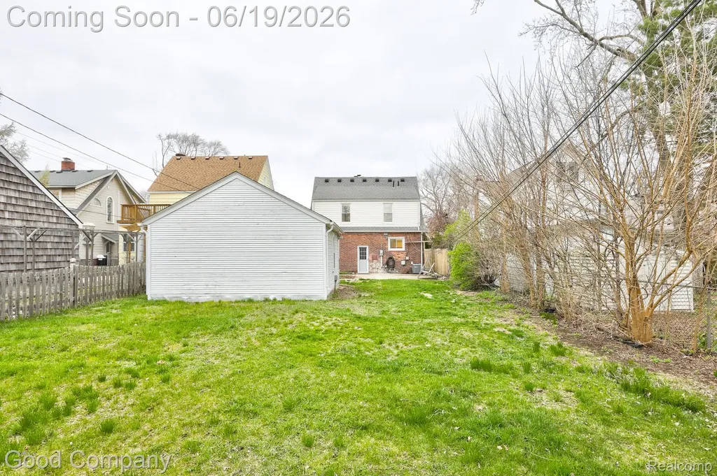 831 W Breckenridge Street Ferndale City MI 48220