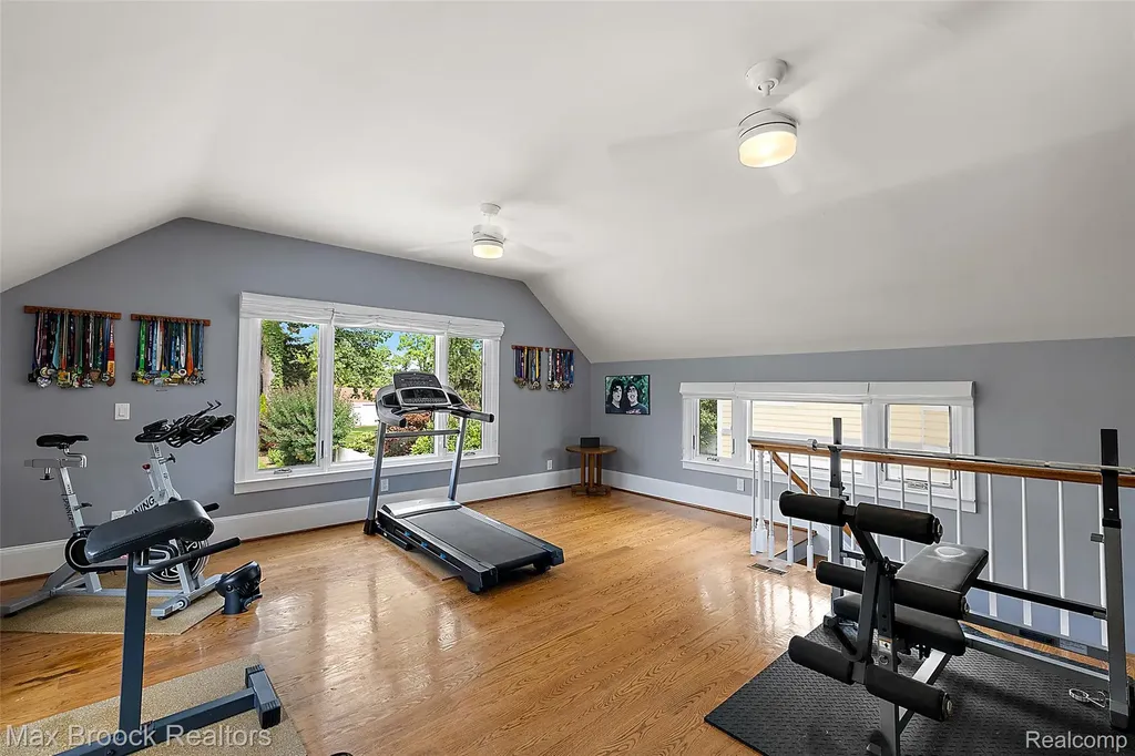 3642 Orchard Lake Road West Bloomfield Charter Township MI 48324