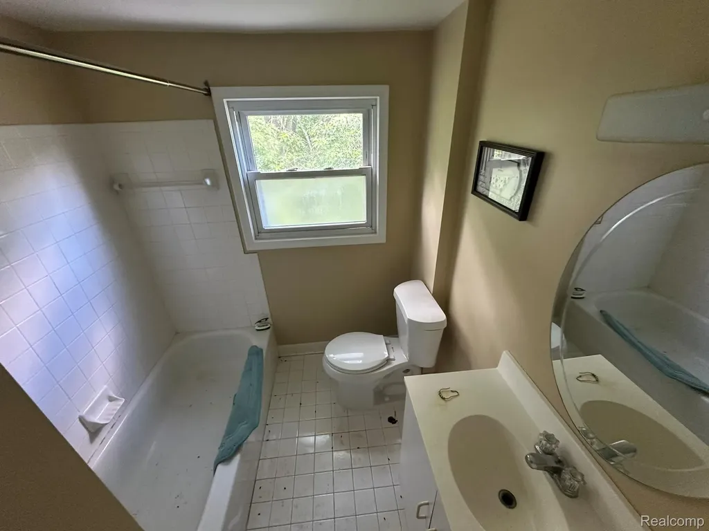 15808 Norborne Avenue Redford Charter Township MI 48239