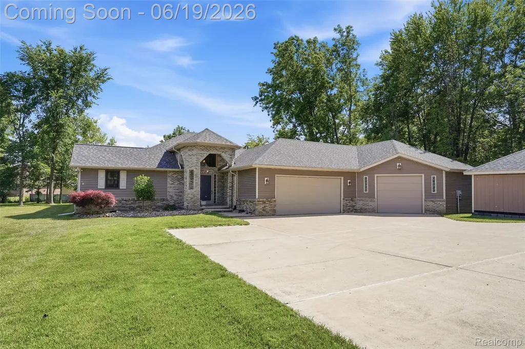 8888 Pilgrim Washington Township MI 48094