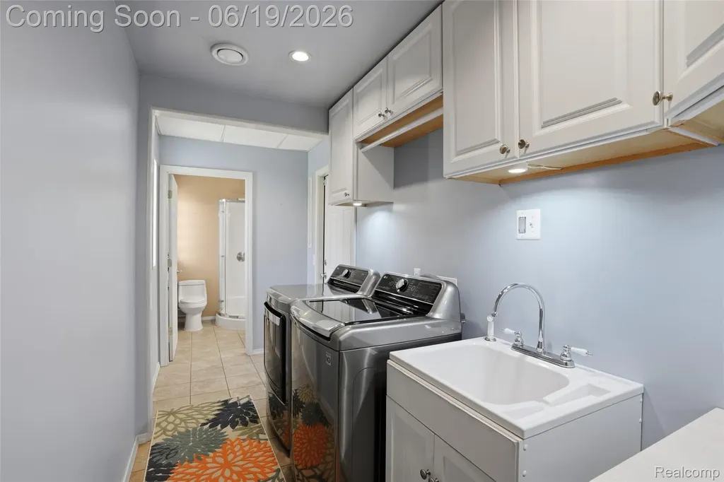 8888 Pilgrim Washington Township MI 48094