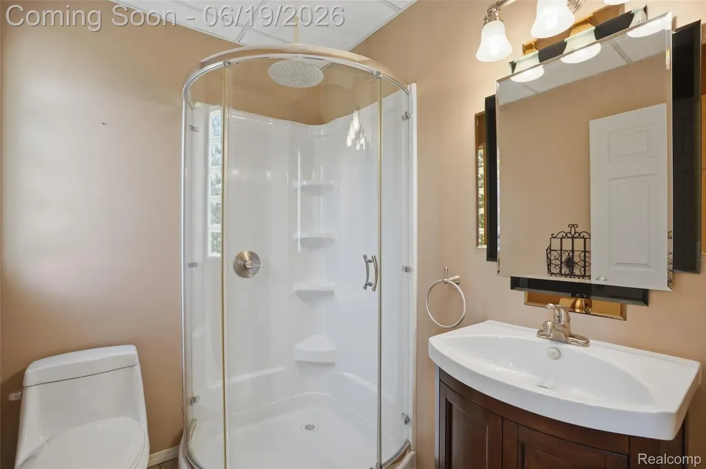 8888 Pilgrim Washington Township MI 48094