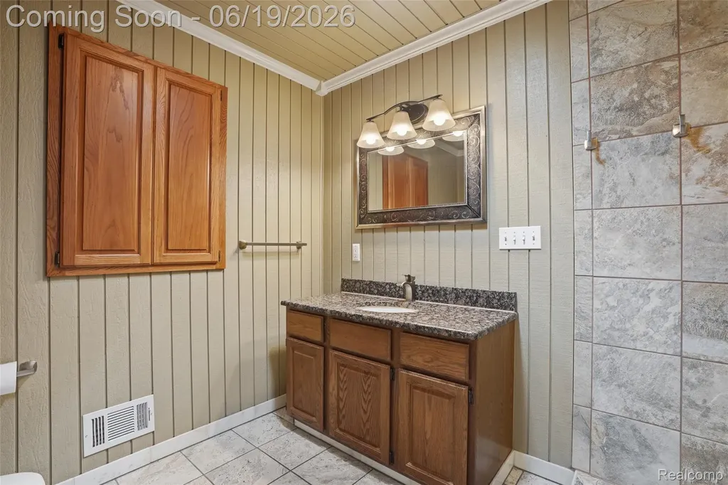 8888 Pilgrim Washington Township MI 48094