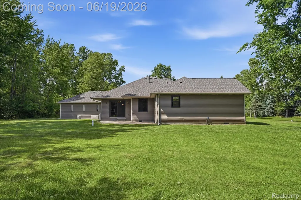 8888 Pilgrim Washington Township MI 48094