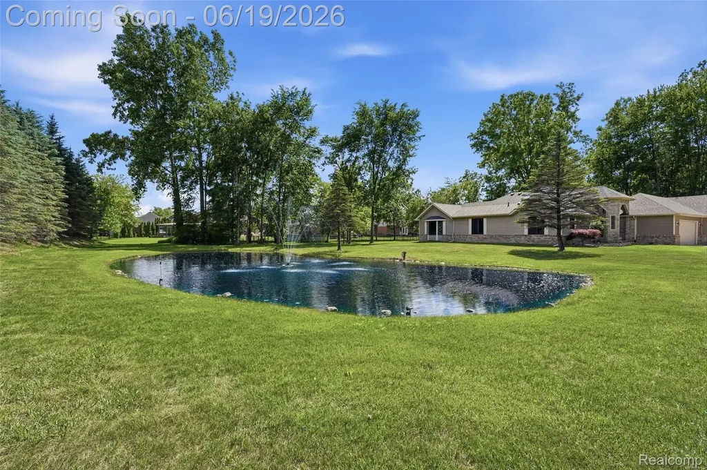 8888 Pilgrim Washington Township MI 48094