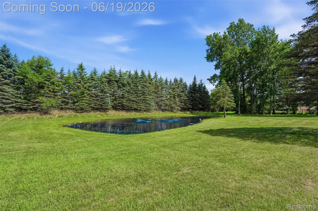 8888 Pilgrim Washington Township MI 48094