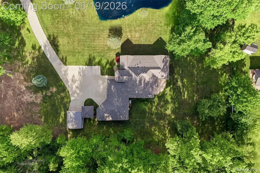 8888 Pilgrim Washington Township MI 48094