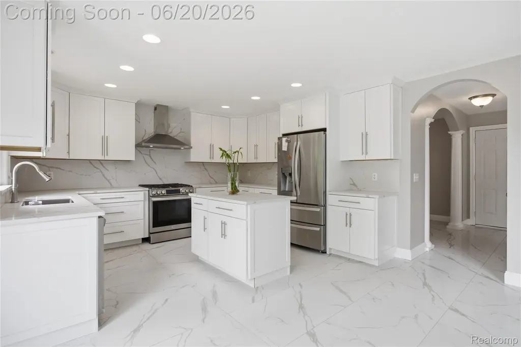 8873 Northern Avenue Plymouth Charter Township MI 48170