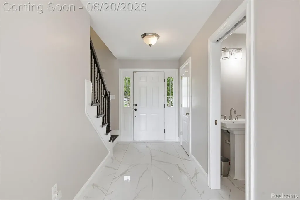 8873 Northern Avenue Plymouth Charter Township MI 48170