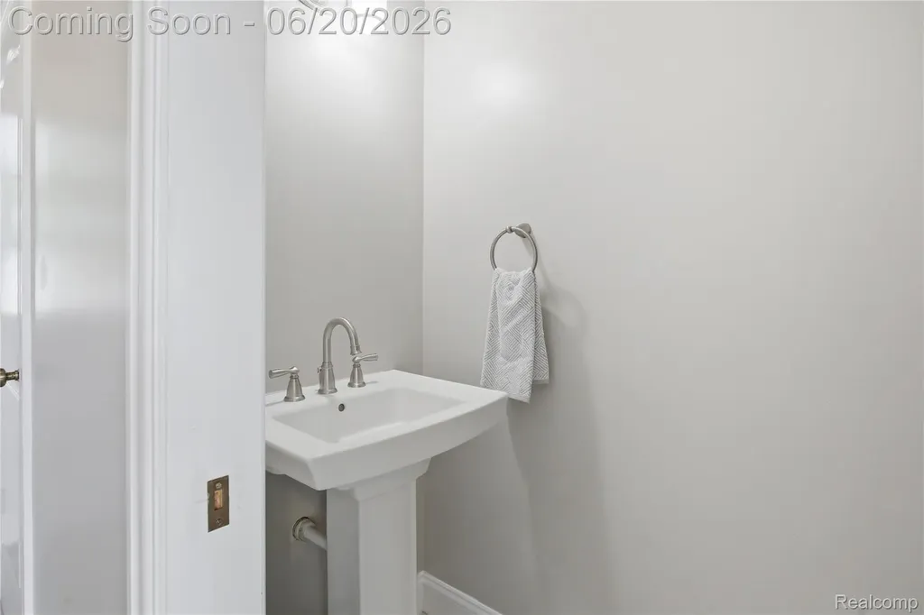 8873 Northern Avenue Plymouth Charter Township MI 48170