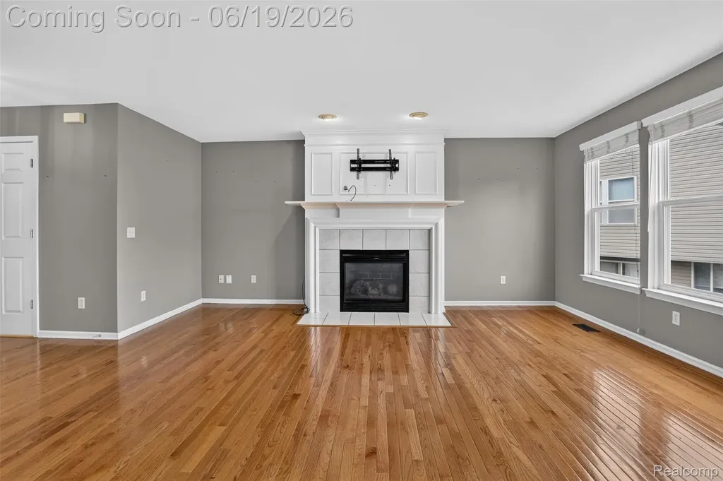 5001 Meadow Crest Circle Grand Blanc Charter Township MI 48442