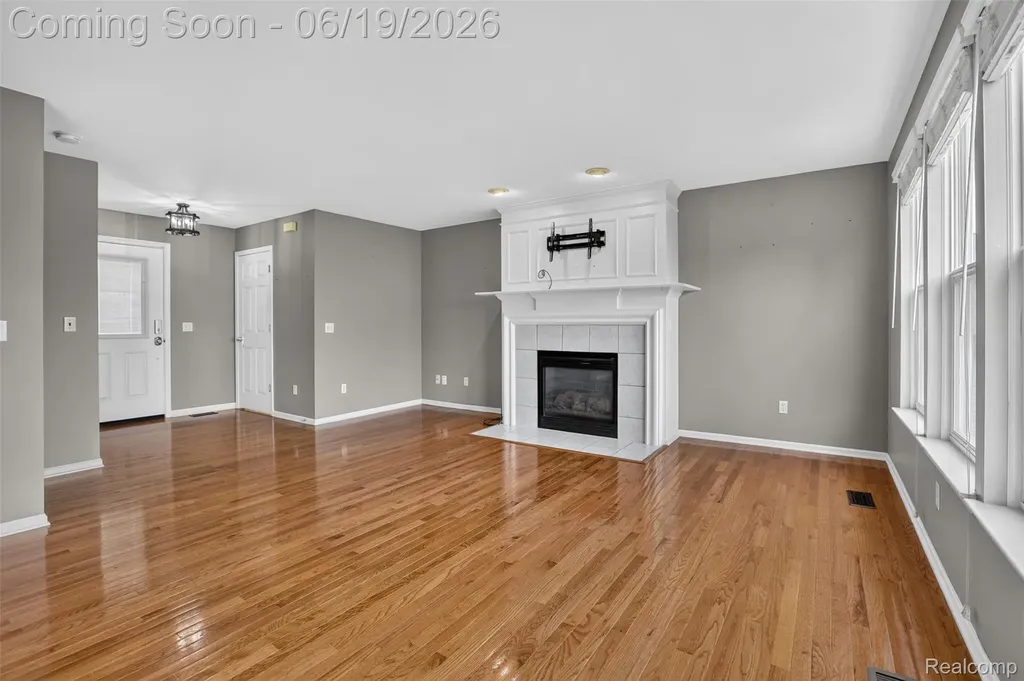5001 Meadow Crest Circle Grand Blanc Charter Township MI 48442
