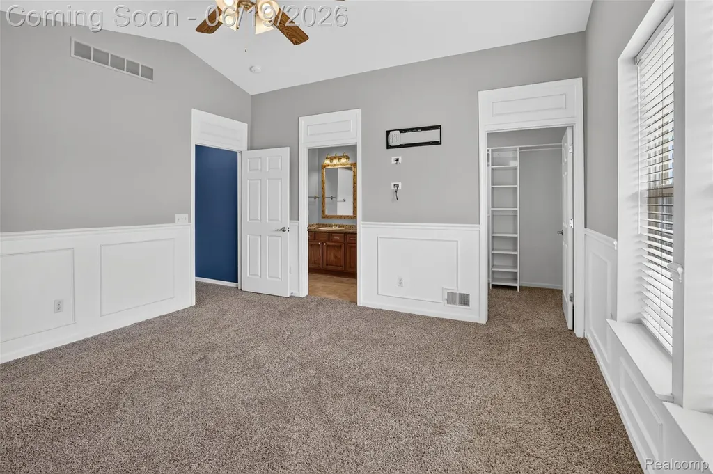 5001 Meadow Crest Circle Grand Blanc Charter Township MI 48442