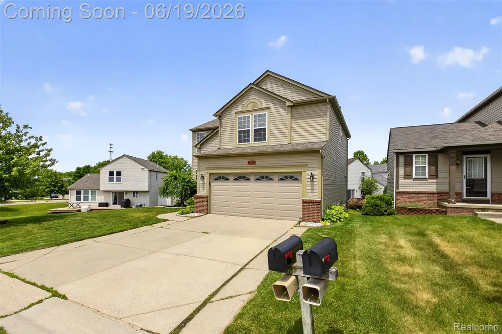 5001 Meadow Crest Circle Grand Blanc Charter Township MI 48442