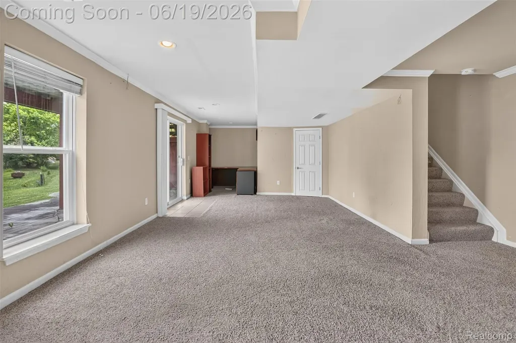 5001 Meadow Crest Circle Grand Blanc Charter Township MI 48442